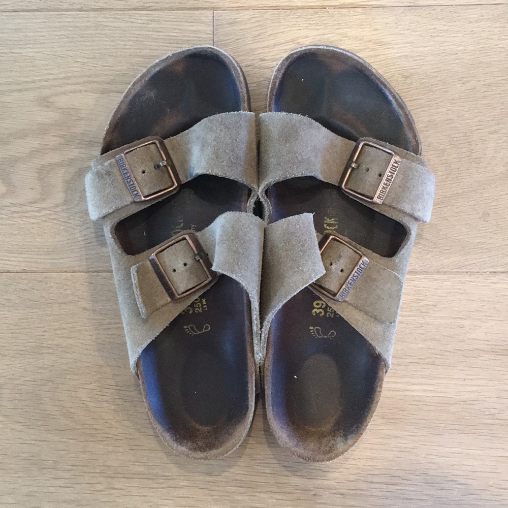 Arizona Birkenstocks Tan Suede Size 39 (women’s 9)